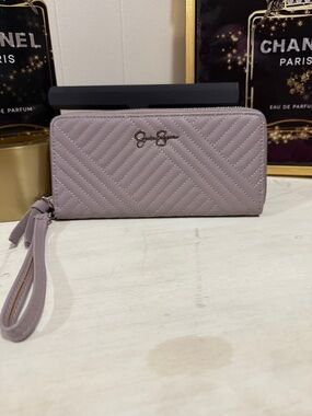 Jessica Simpson Quilted Wristlet Wallet